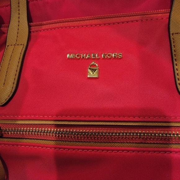 Michael Kors Fuchsia and Tan Nylon Luggage Tote - Picture 3 of 8